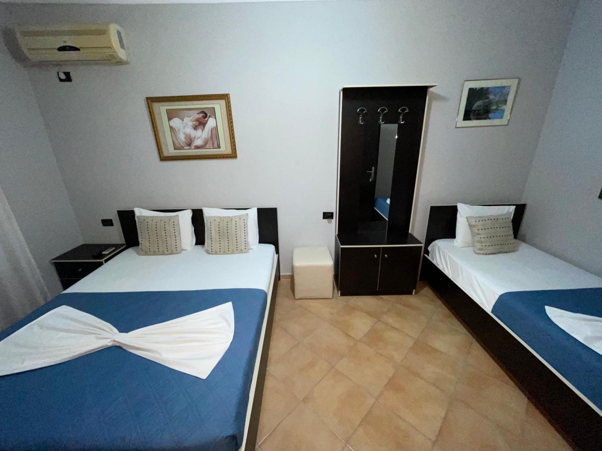 Hotel Aroma Permet Bagian luar foto