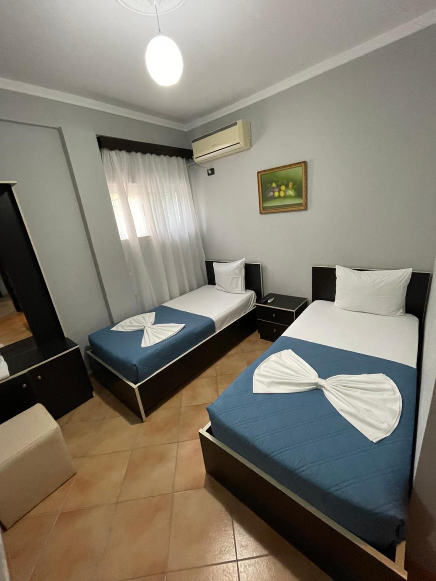 Hotel Aroma Permet Bagian luar foto